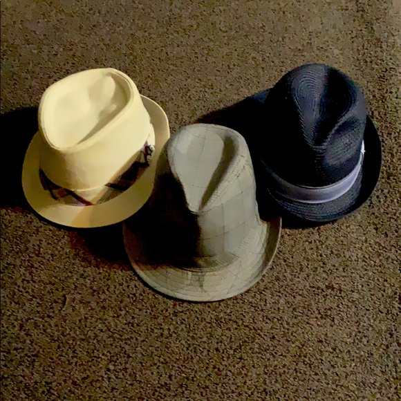 Stylish hats - Picture 1 of 1